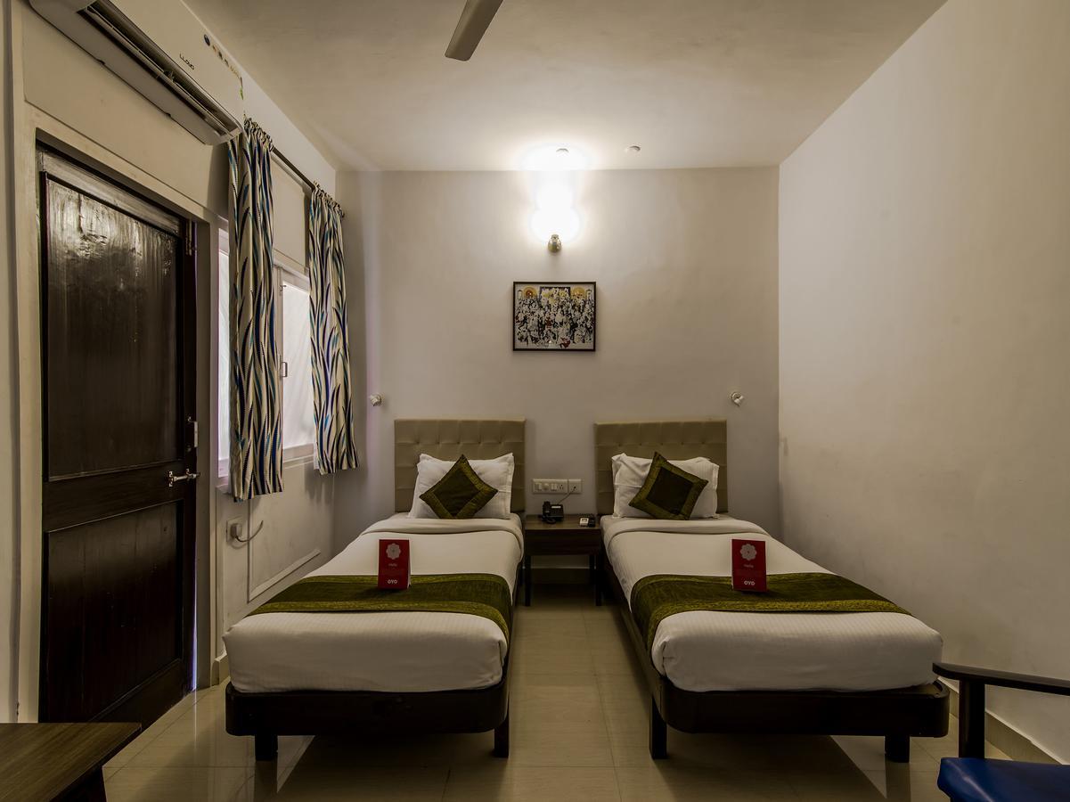 Oyo 10241 Hotel Mayfair Goa Bagian luar foto
