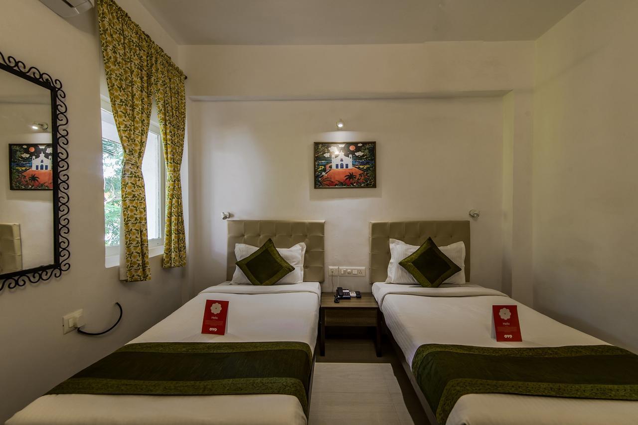 Oyo 10241 Hotel Mayfair Goa Bagian luar foto