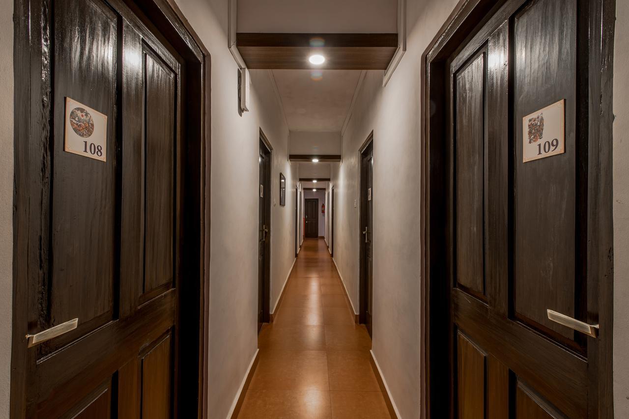 Oyo 10241 Hotel Mayfair Goa Bagian luar foto